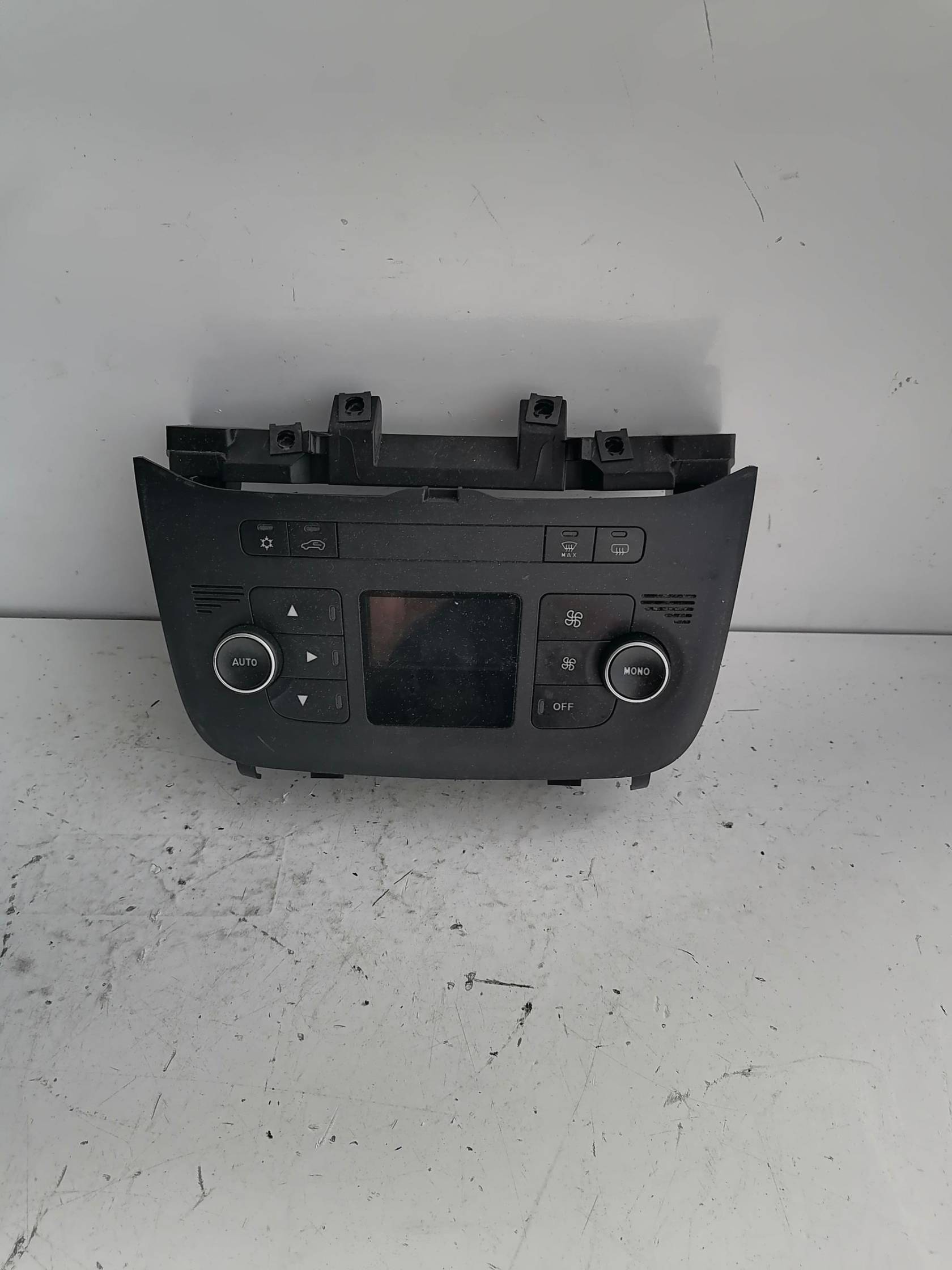 Blocco comando climatizzazione